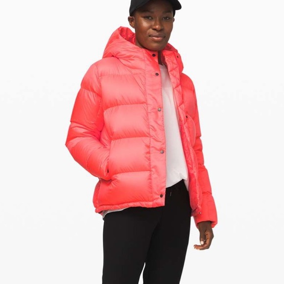 lululemon athletica Jackets & Blazers - Lululemon Wunder puff jacket flare